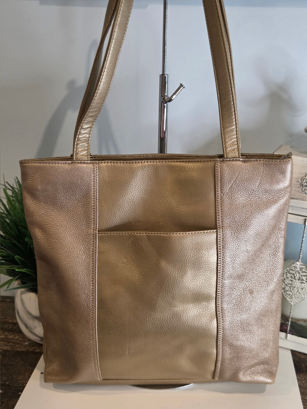The Sak Metallic Gold Leather Tote Bag - Picture 2 of 16